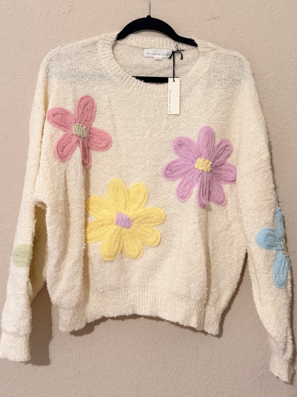 NWT Threaded leaf Cream Floral 3D Sweater